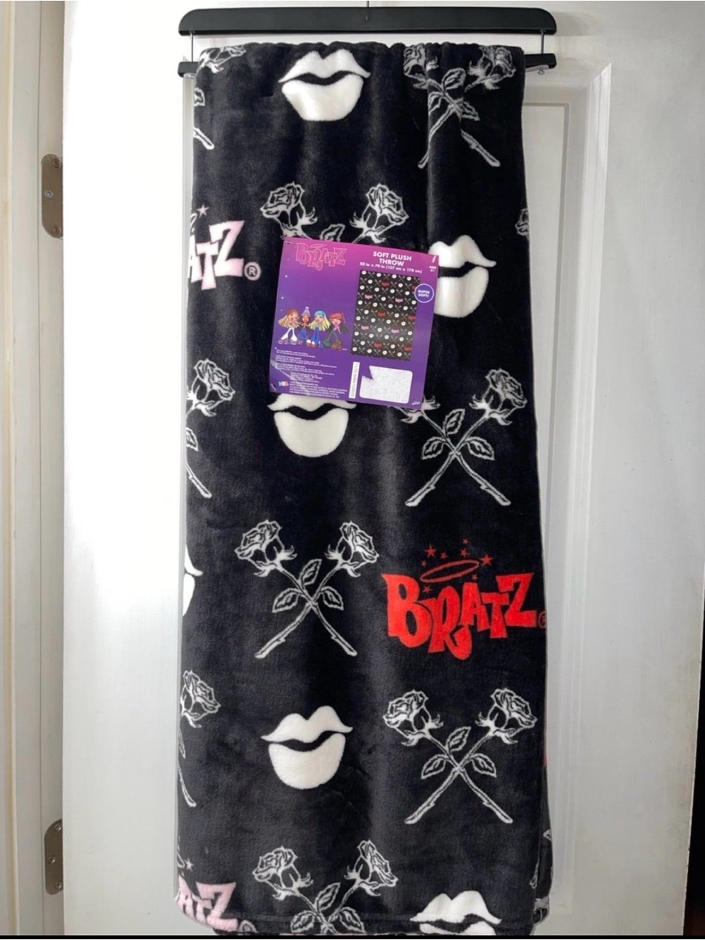 Bratz Soft Plush Throw